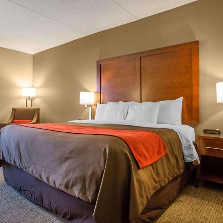 Comfort Inn Dayton - Huber Heights Экстерьер фото