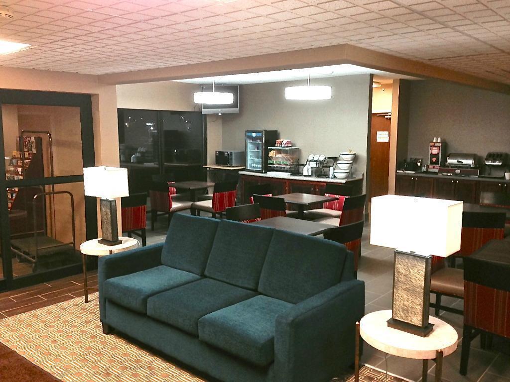 Comfort Inn Dayton - Huber Heights Экстерьер фото