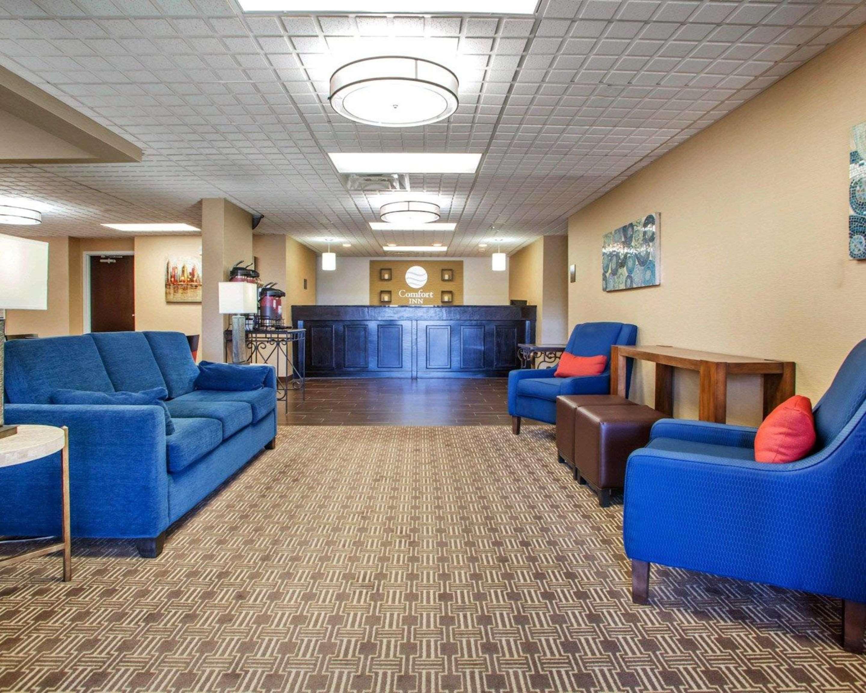 Comfort Inn Dayton - Huber Heights Экстерьер фото