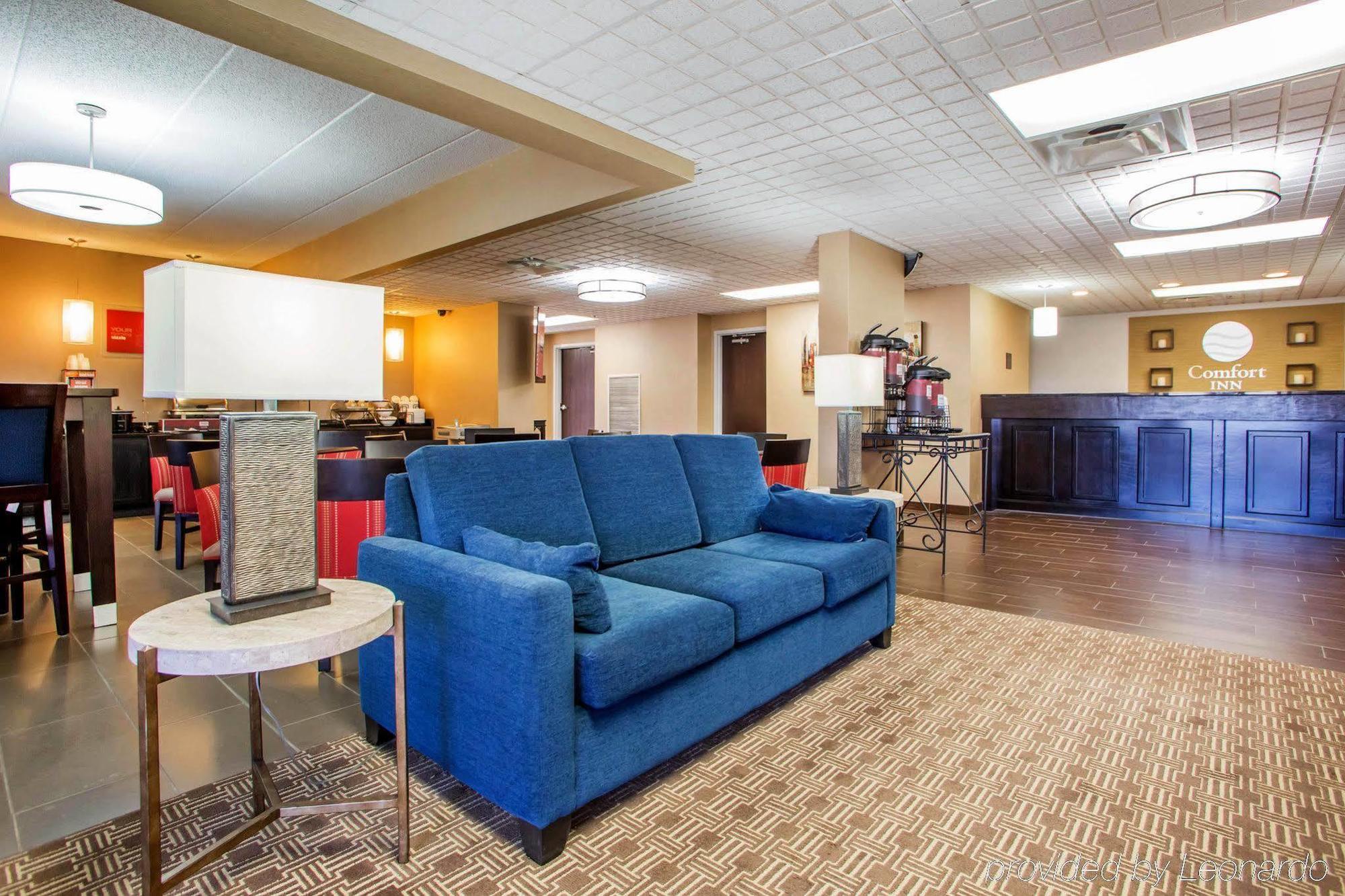 Comfort Inn Dayton - Huber Heights Экстерьер фото