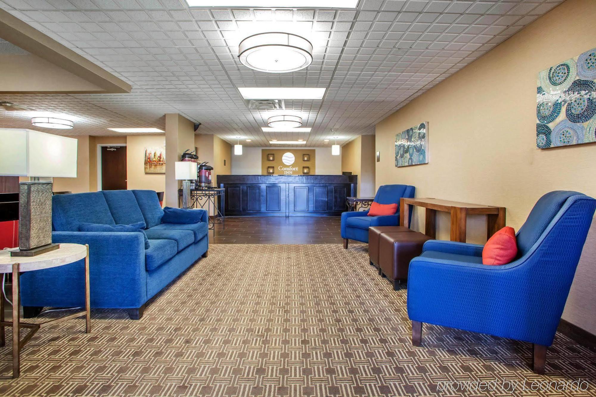 Comfort Inn Dayton - Huber Heights Экстерьер фото