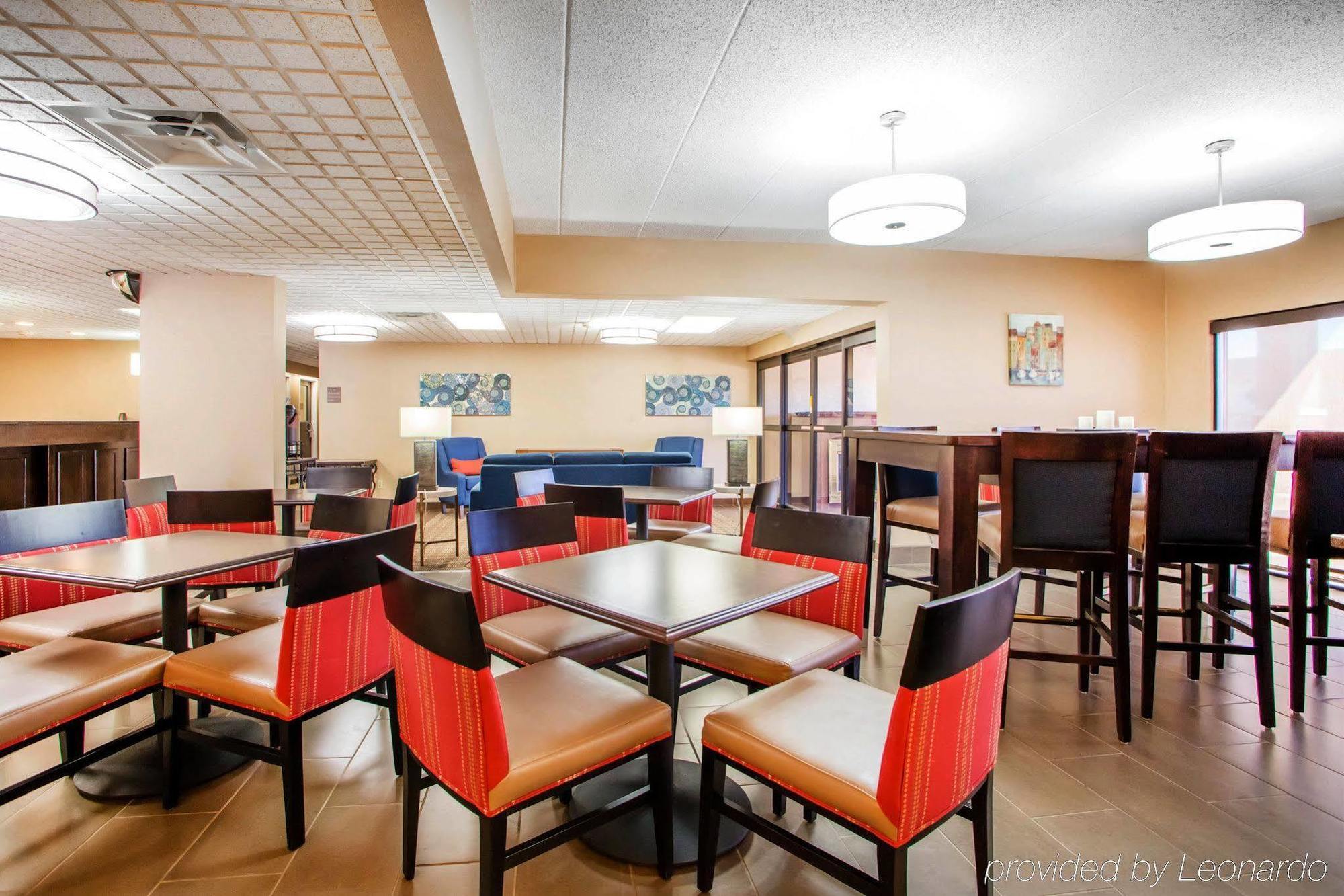 Comfort Inn Dayton - Huber Heights Экстерьер фото