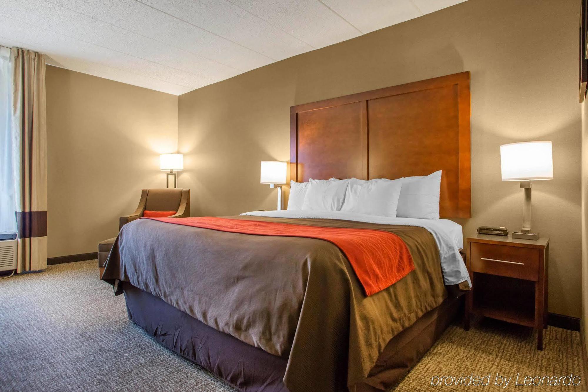 Comfort Inn Dayton - Huber Heights Экстерьер фото