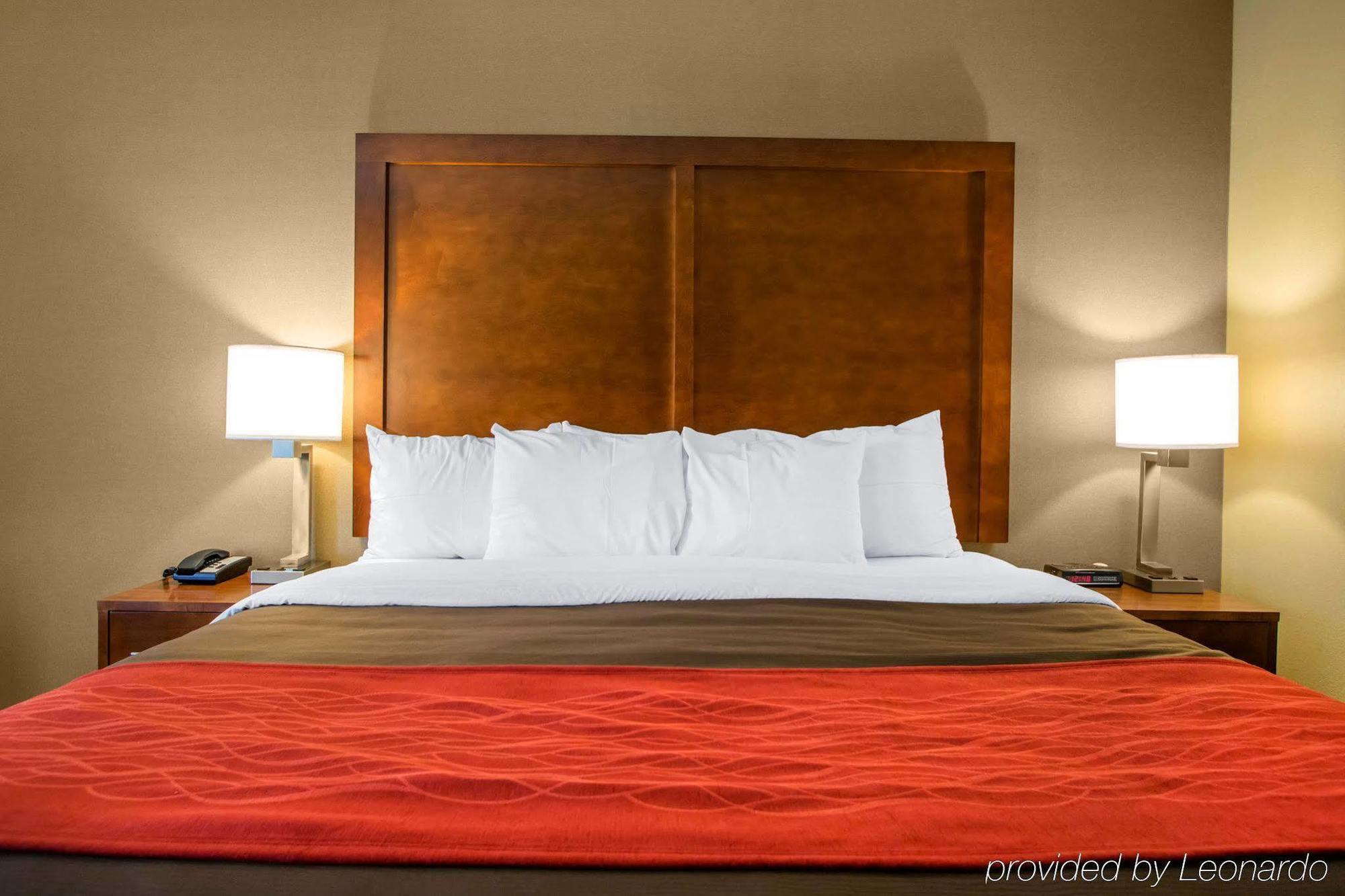 Comfort Inn Dayton - Huber Heights Экстерьер фото